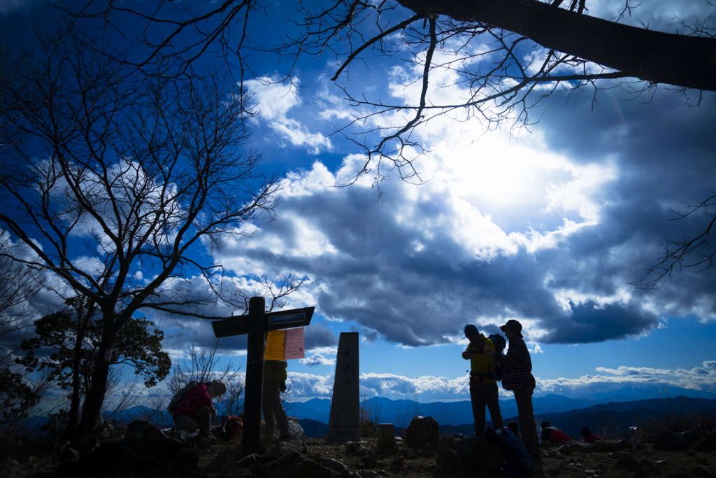 大岳山山頂にて