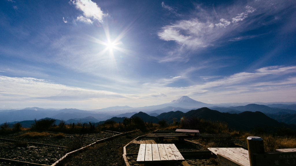 蛭ヶ岳山頂より