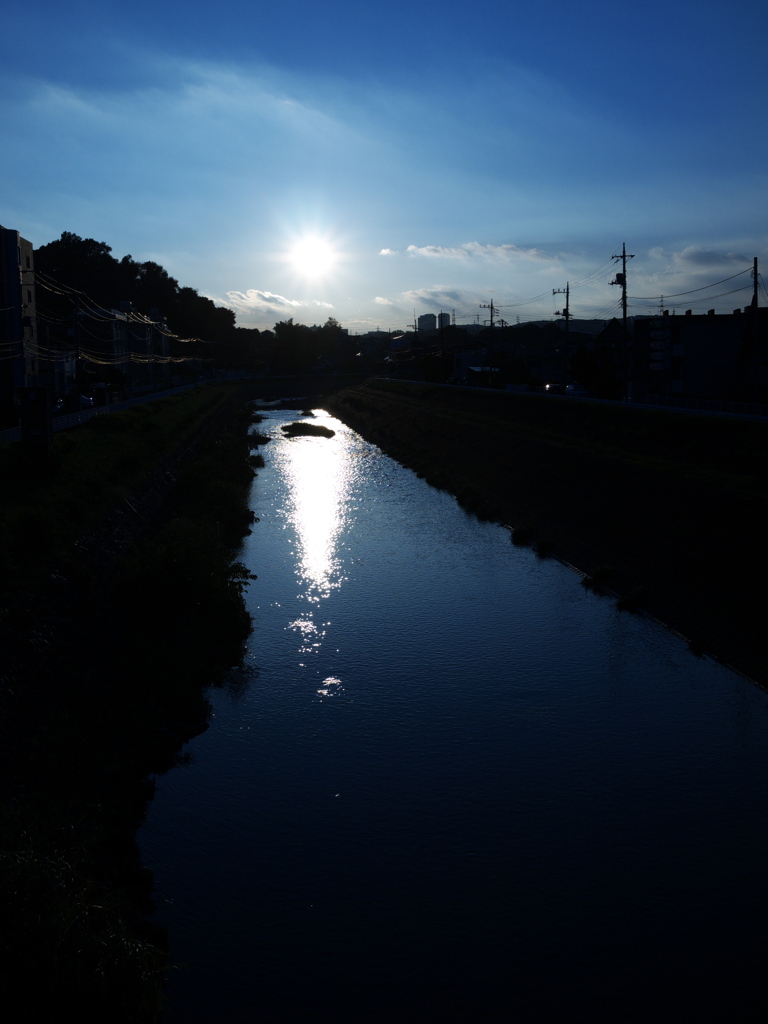 蒼き夕焼け