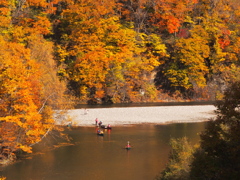 Rafting to autumn