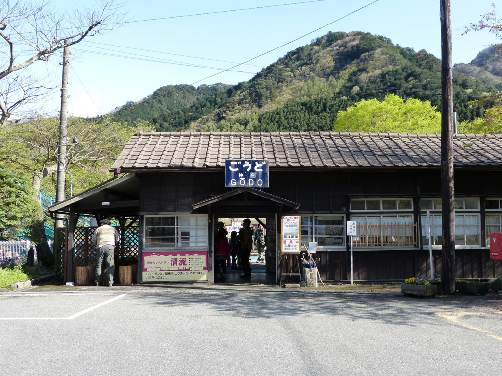 神戸駅にて