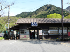 神戸駅にて