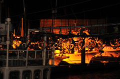 イカ釣り漁船