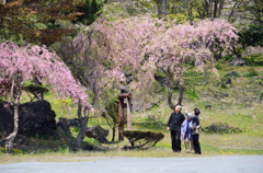 寄り添う