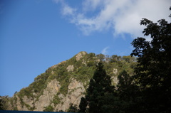 こんな岩山に登れるかなー？