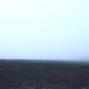 霧と溶岩の砂漠