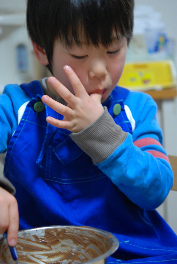 オトコだって友チョコ作り