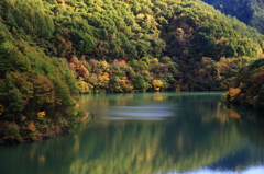 ダム湖の午後