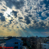 西の曇り空