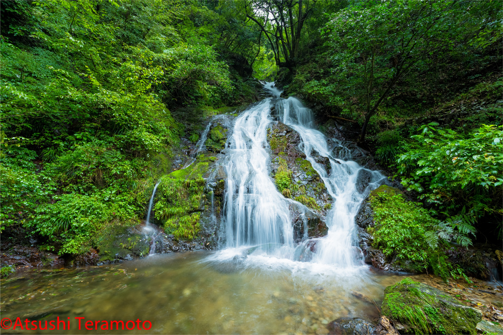 白岩 の 滝