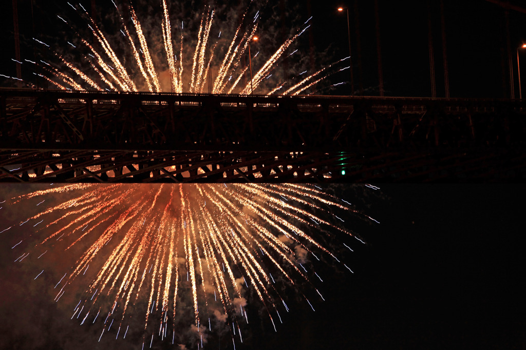 Explosion of bridge