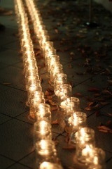 Candles　in　a　Line.