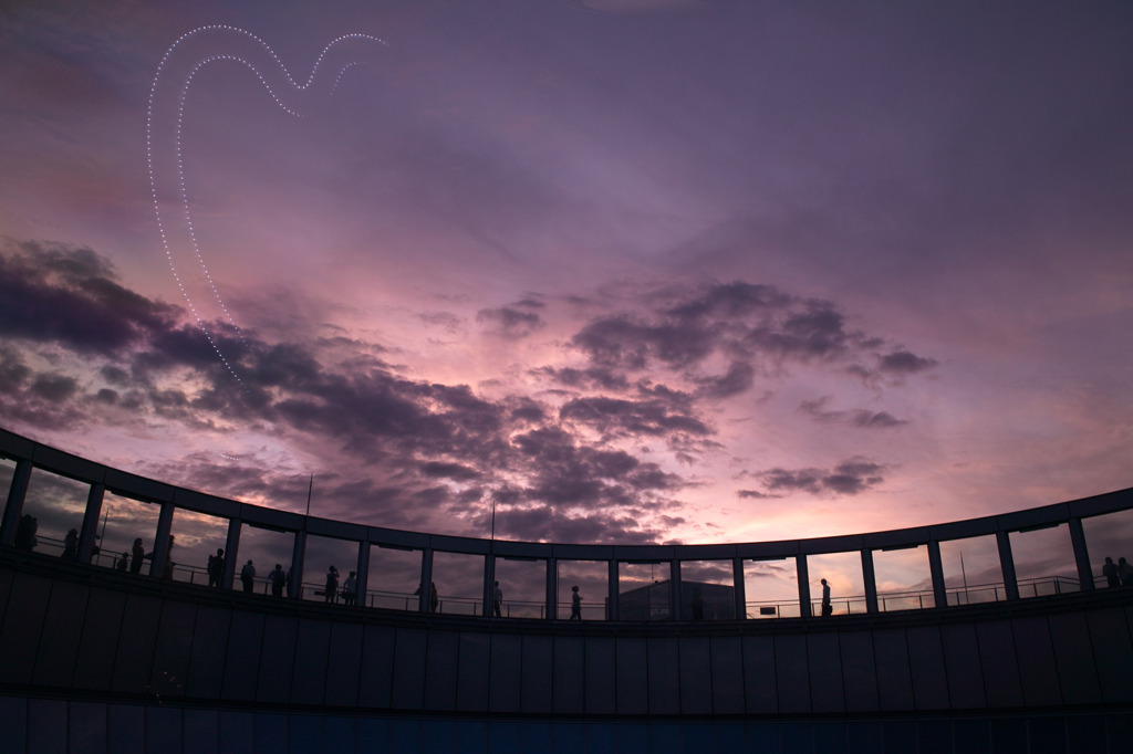 Heart　in　the　evening　sky