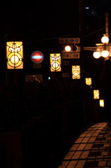 並ぶ街灯