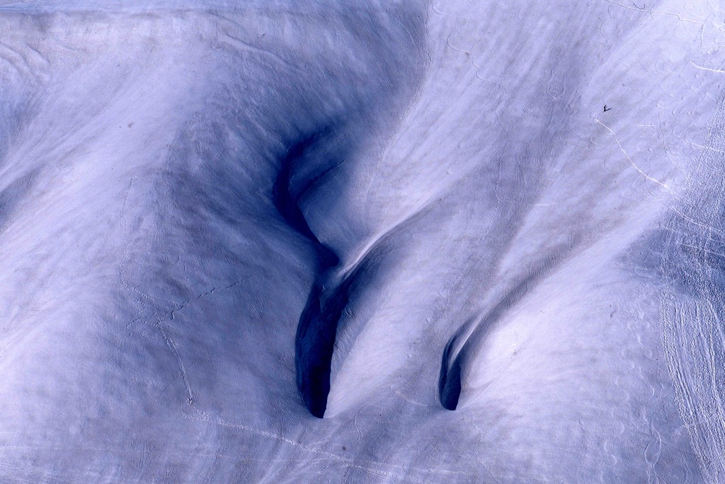 雪山を登る