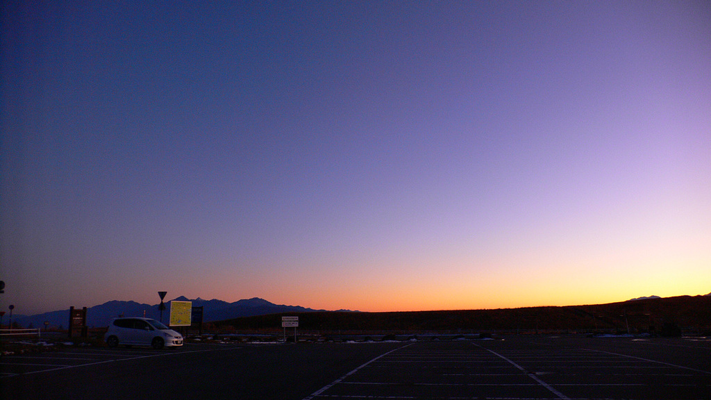 霧ヶ峰の夕焼けとFit