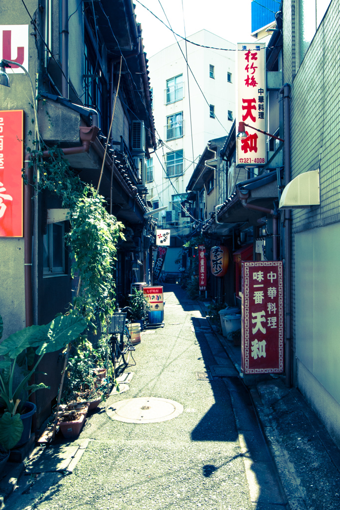 路地裏