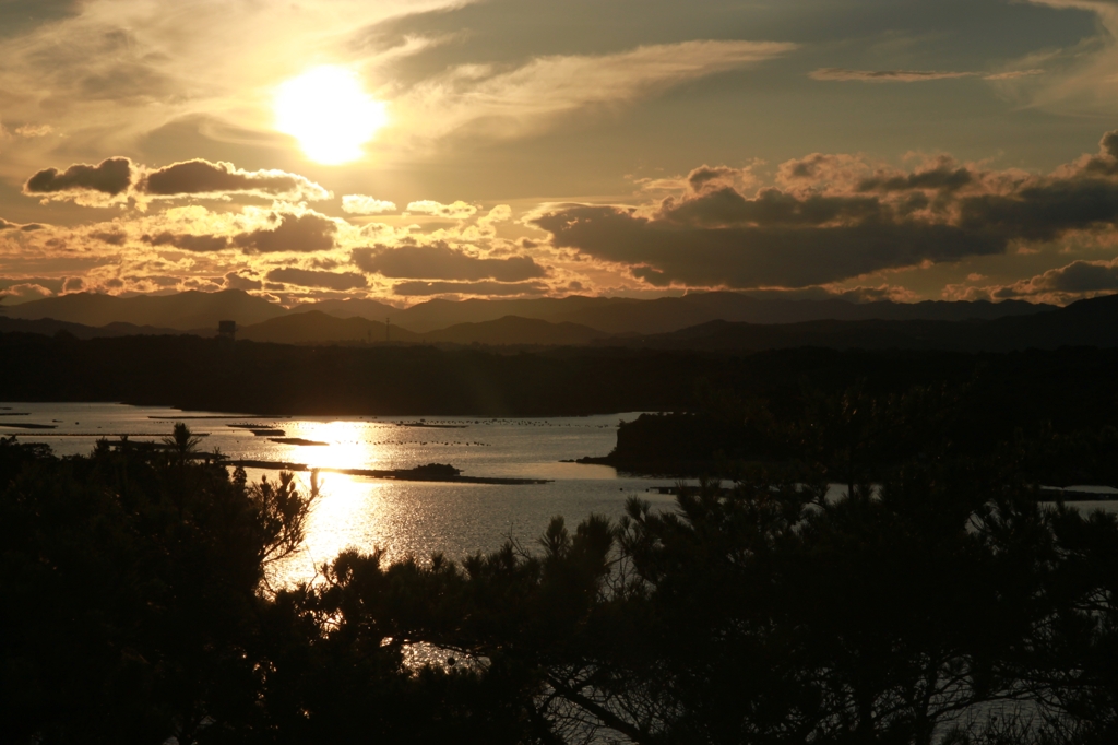 伊勢湾の夕日