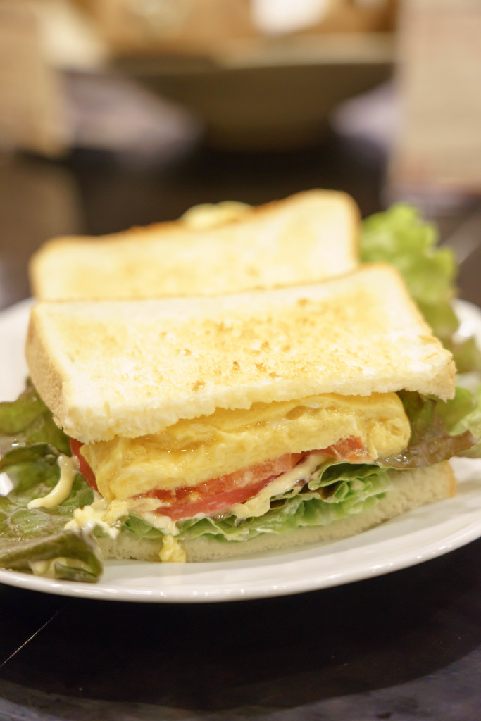 オムレツサンド