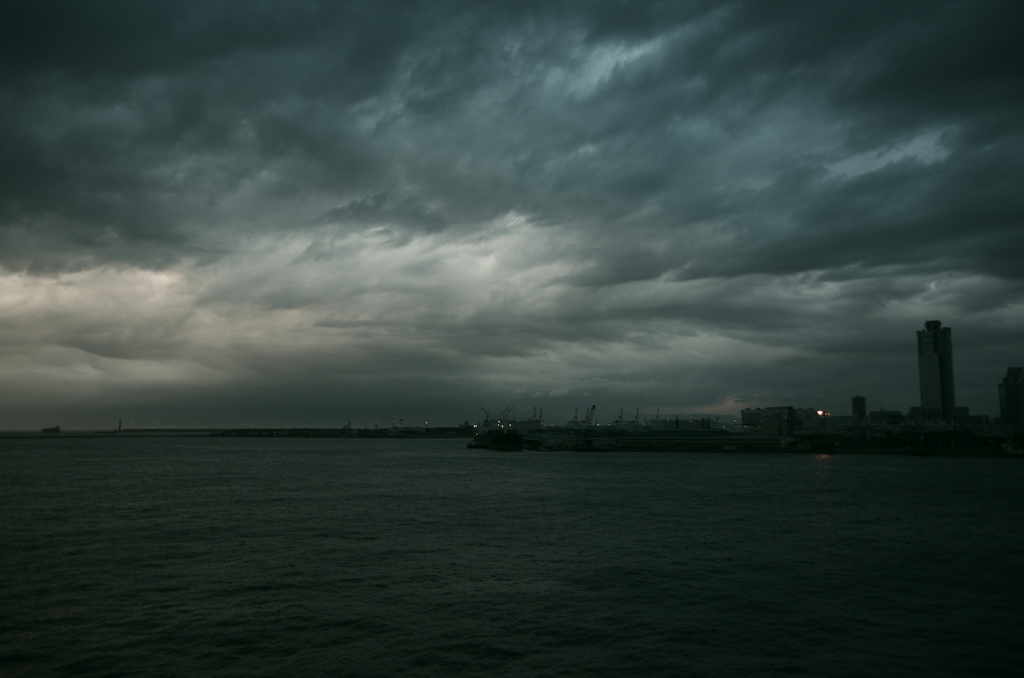 暗雲