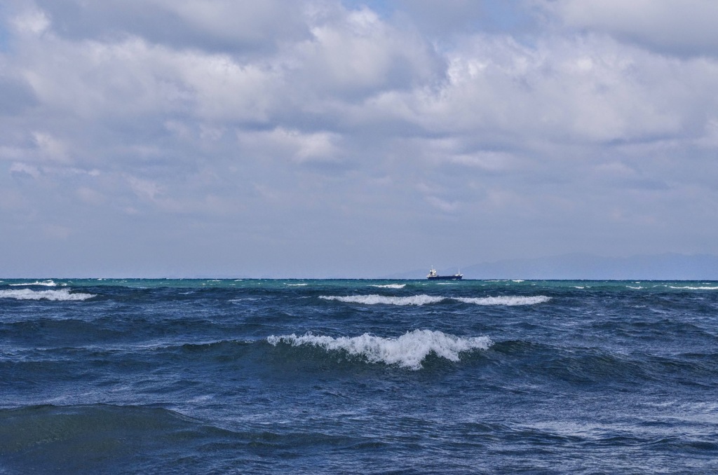 冬の海　和歌浦湾　浜の宮海水浴場