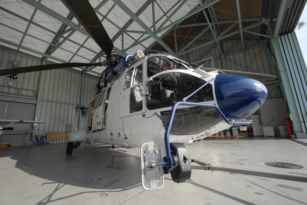 AFhangar　AS３３２L