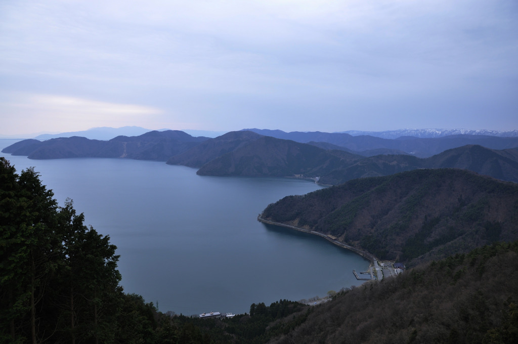 琵琶湖一望