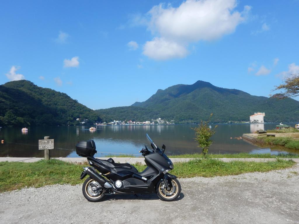 朝の榛名湖