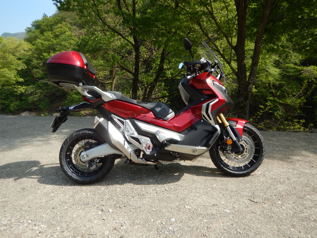 X-ADV４