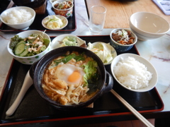 てんぐ食堂の味噌煮込みうどん定食