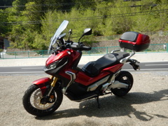X-ADV３