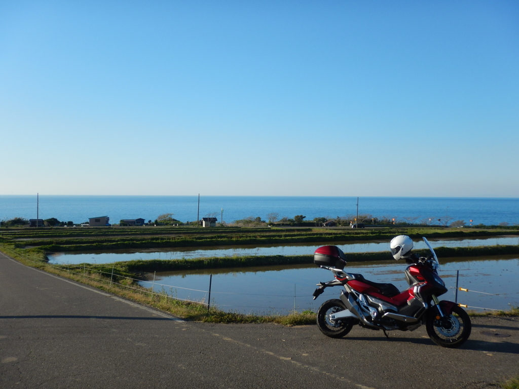 海が見える棚田にて