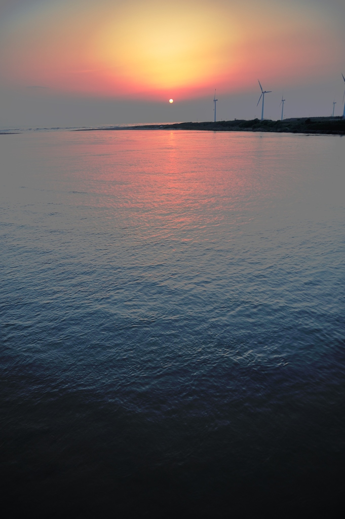 小さな夕日の大きなドラマ