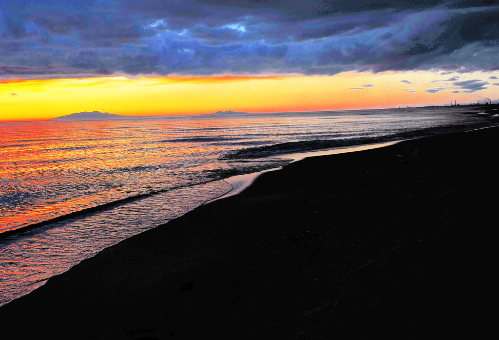 夕波の沖に・・