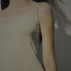 女