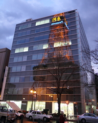 夜空に映るテレビ塔