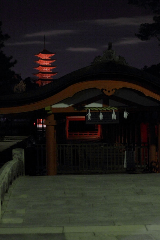 夜の厳島神社その２