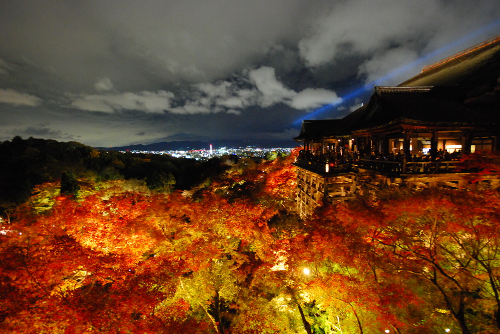 秋の清水夜景