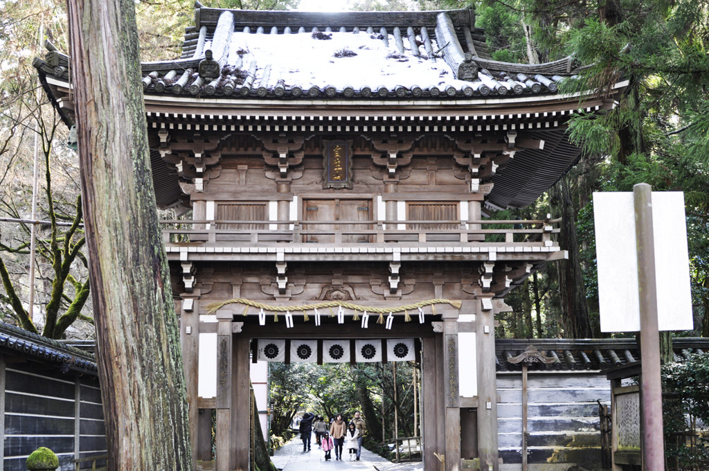 残雪の寺