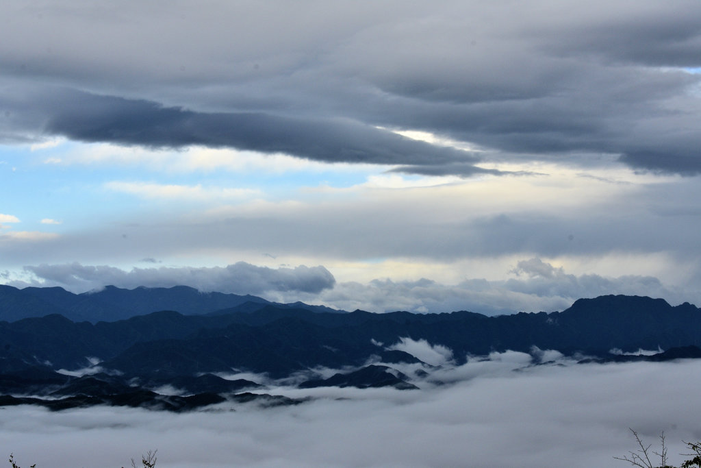 雲湧き経つ3