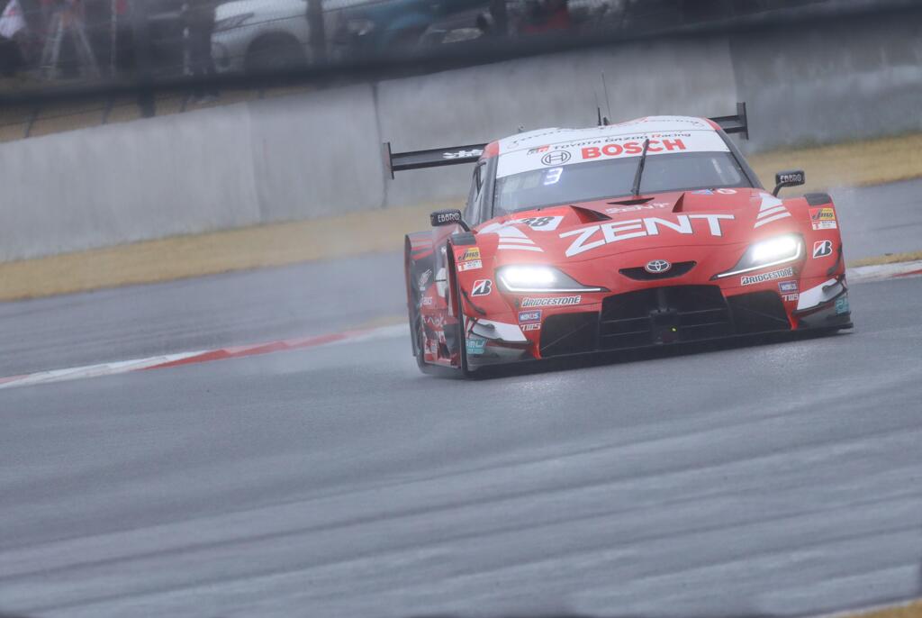 レジェンド雨の立川