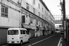 「磯子駅あたりで04」