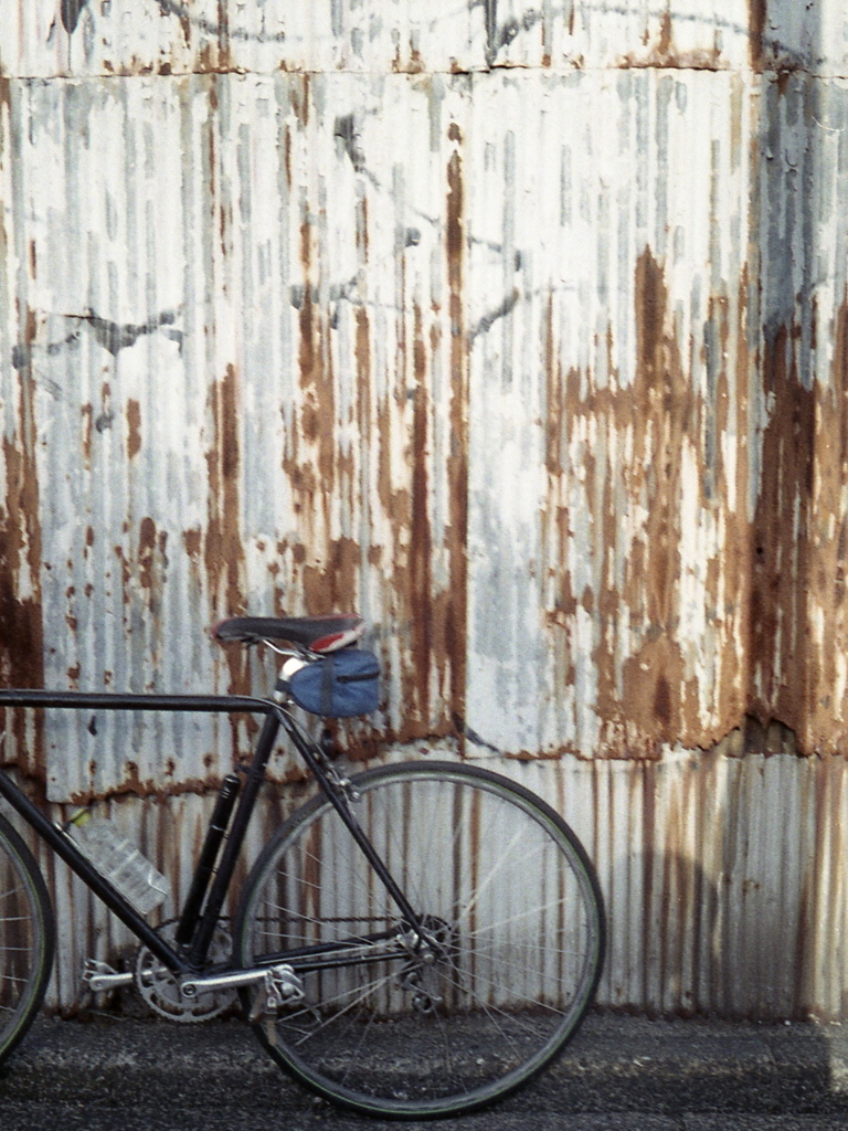 「Halfで行こう: 自転車通勤続く」 (film)