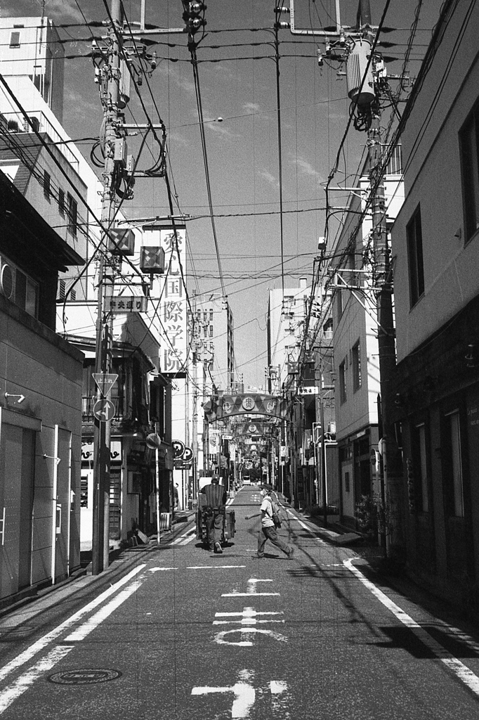 「野毛の朝」 (film)