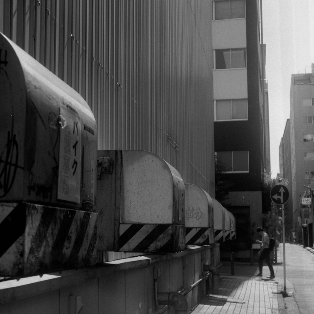 「Ducts」 (film)