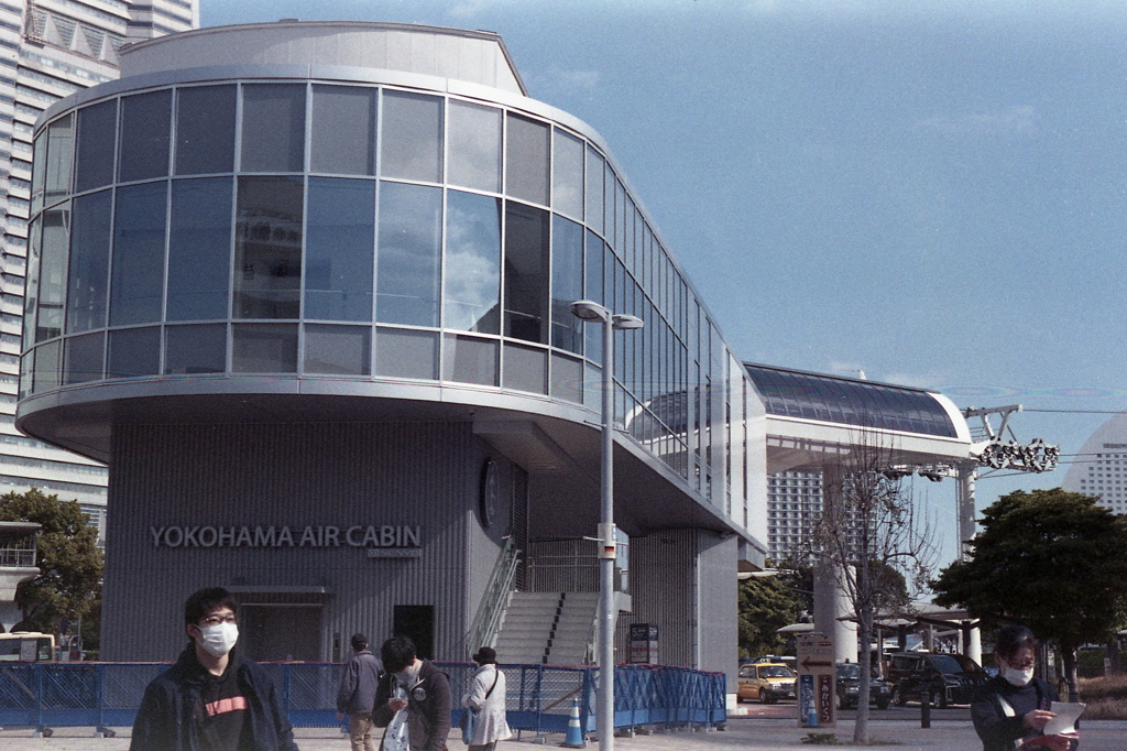 「Yokohama Air Cabin 4/22開業」 (film)