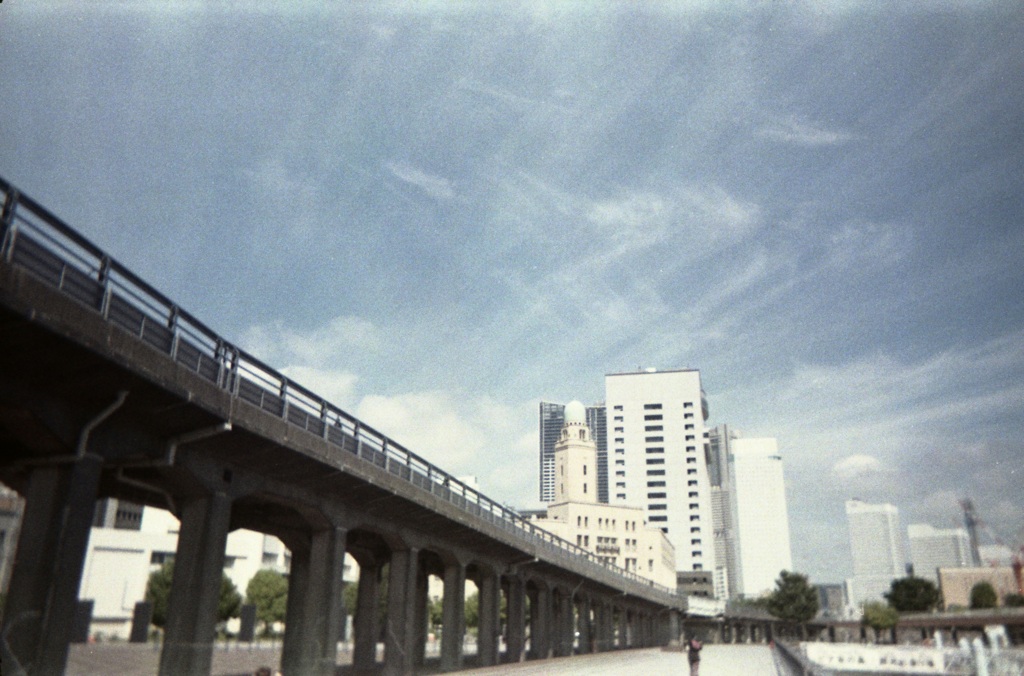 「ゆるphoto: 横浜snap」 (film)