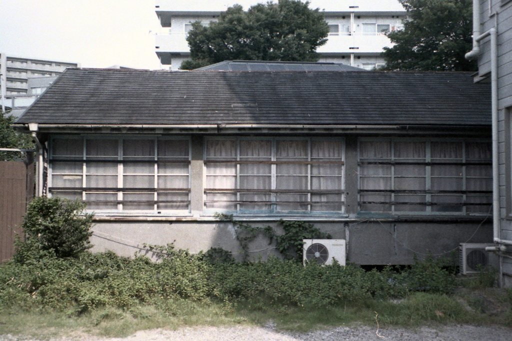 「古い病棟」 (film)