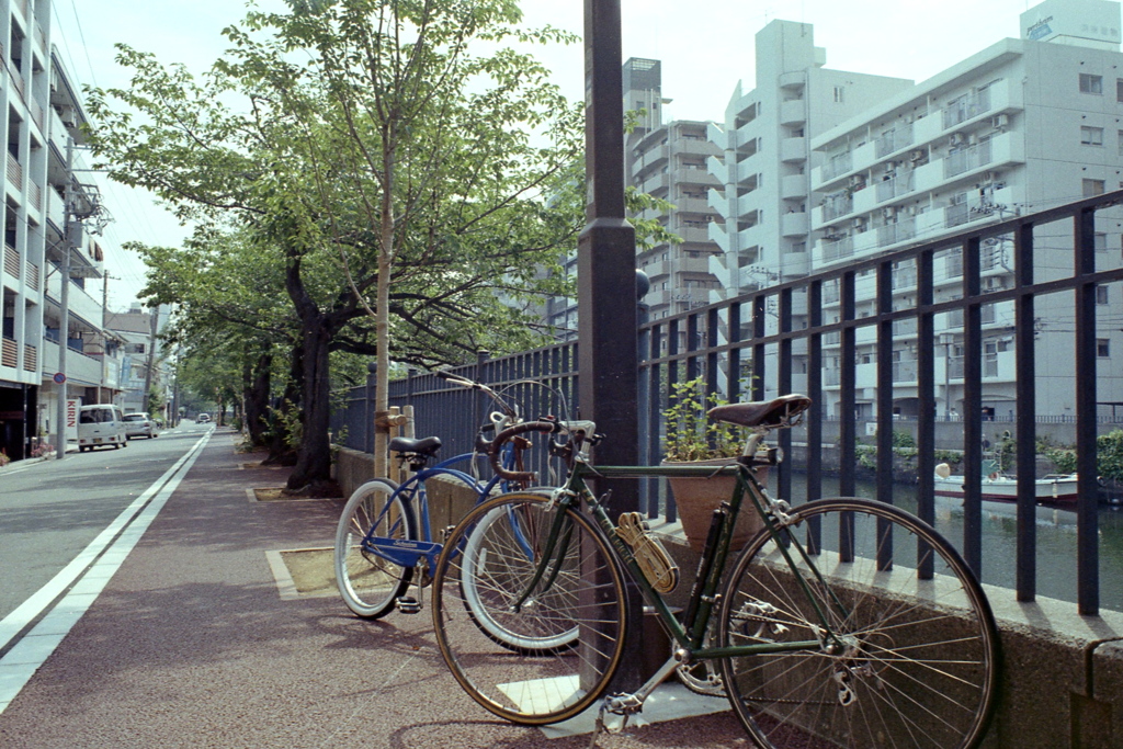 「自転車通勤 3カ月」 (film)