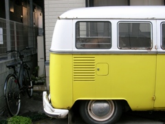 「yellow van」 (digital)